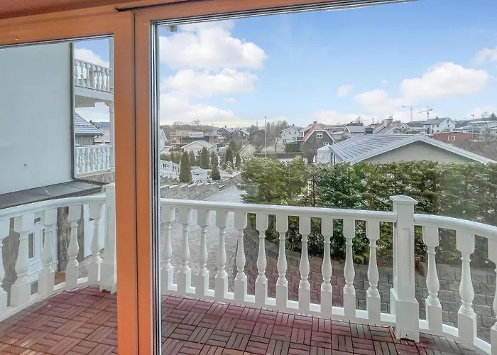 1 Bedroom In Apartment