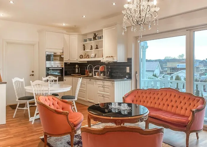 Apartment 1 Bedroom In *